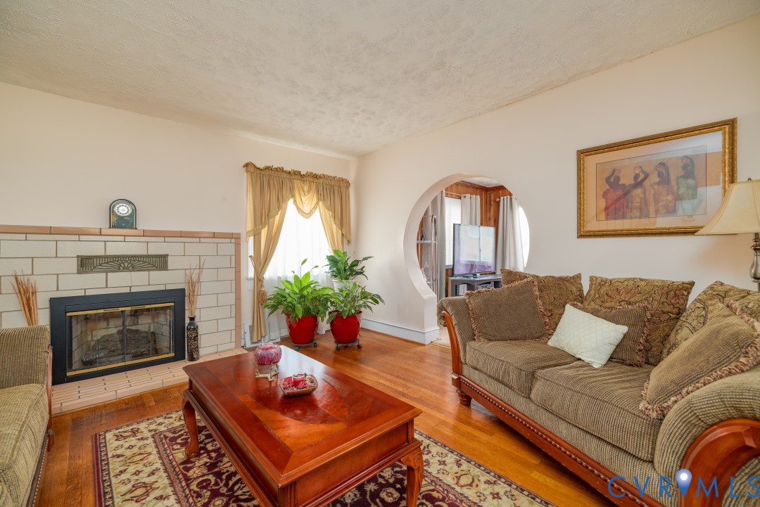 1300 Sussex Dr