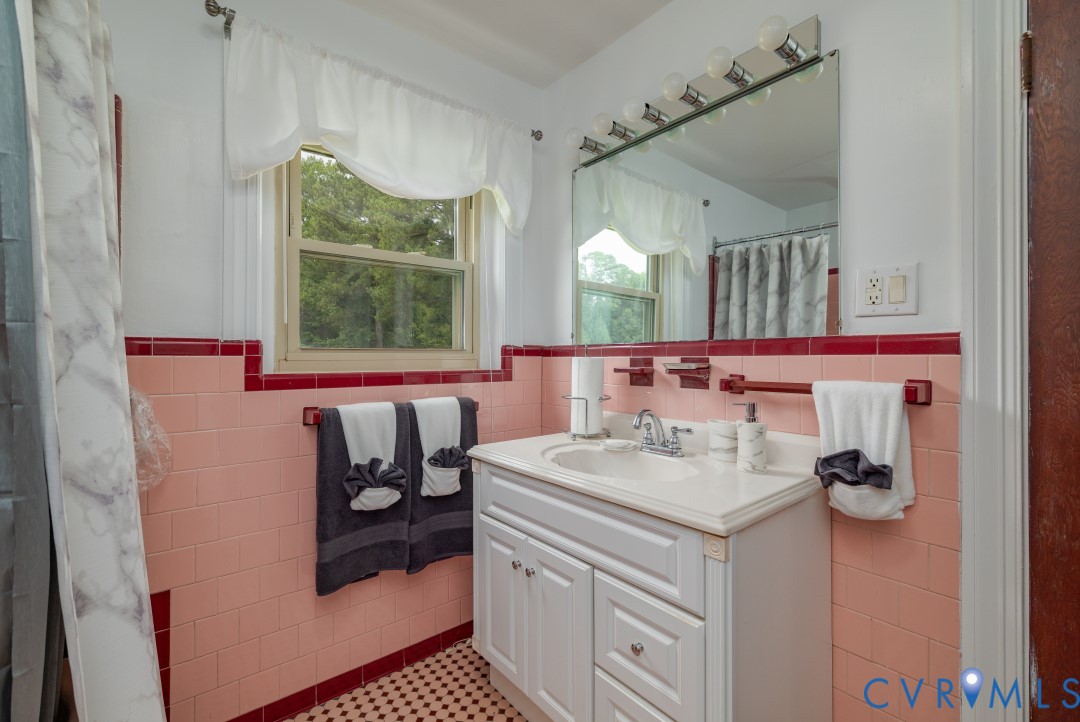 1300 Sussex Dr