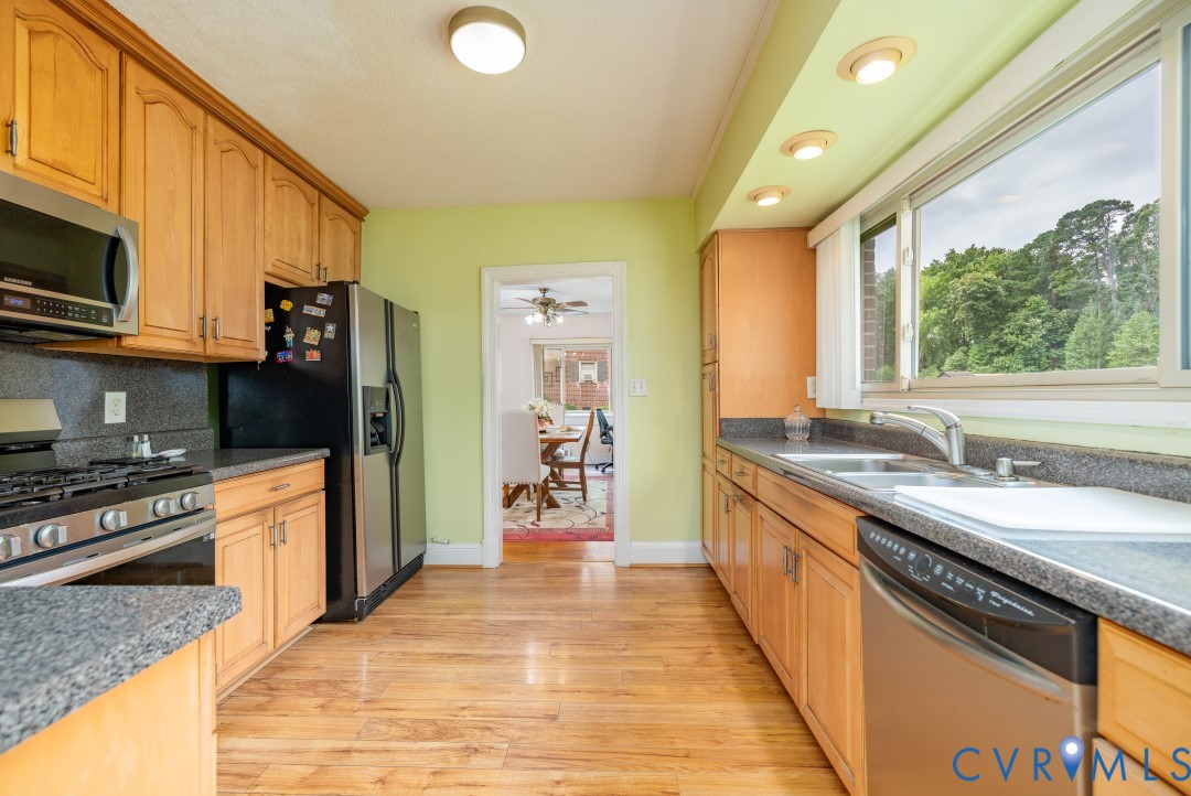 1300 Sussex Dr