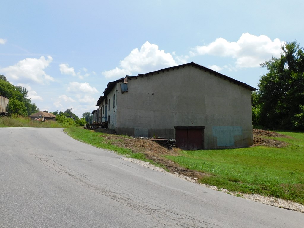 530 Summit Drive