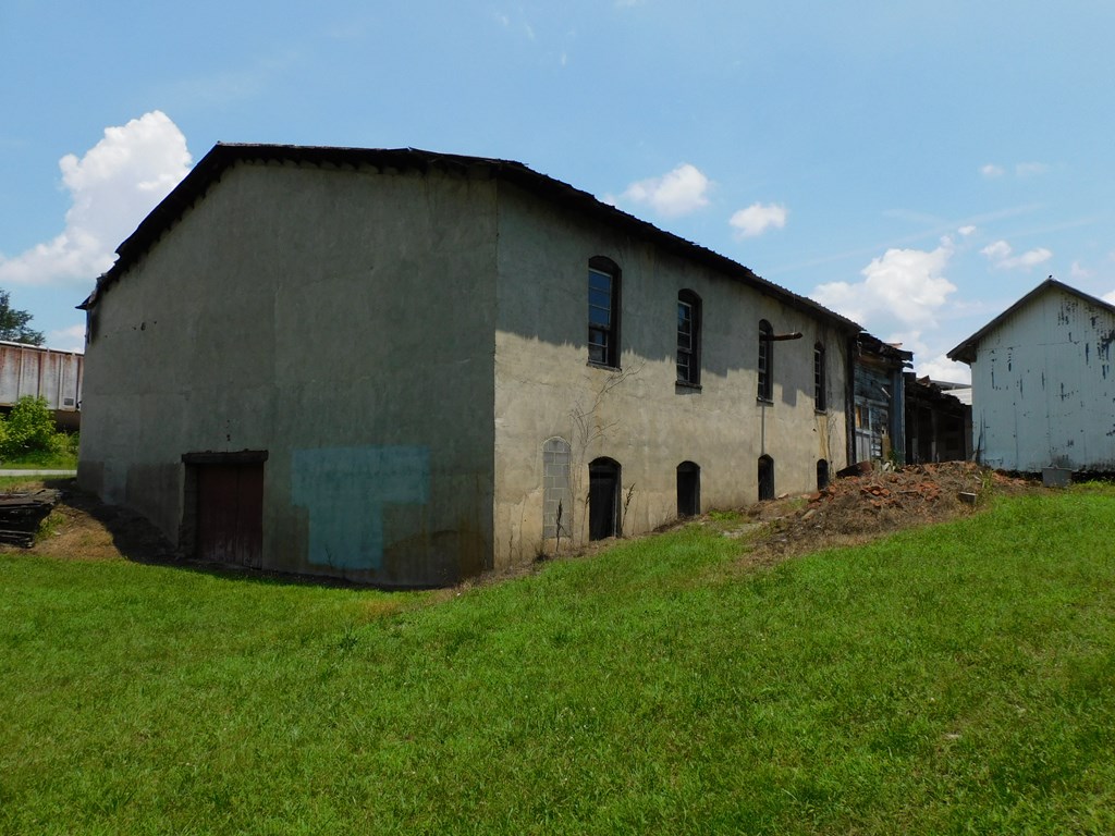 530 Summit Drive