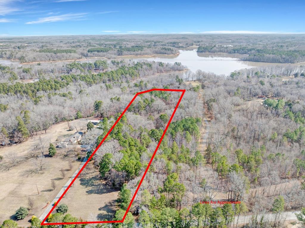 130 Lakefront Drive