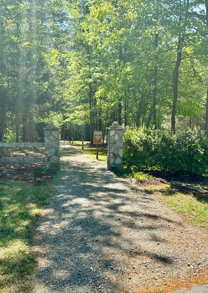 3005 Jonathan's Landing