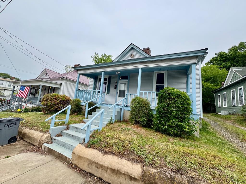 1318 Shepherd Street