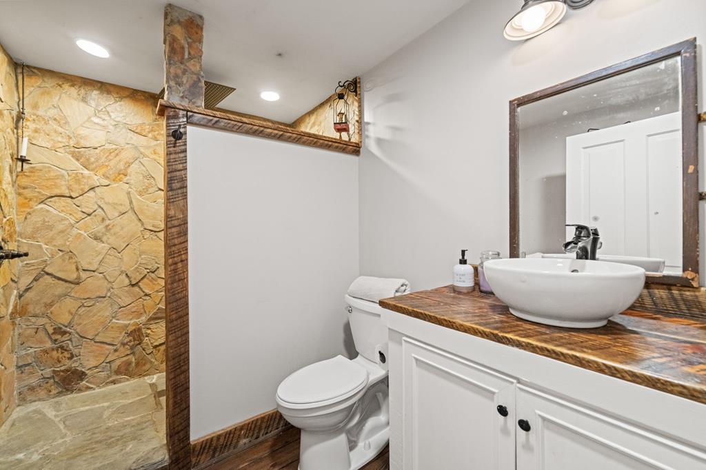 310 Gravel Hill Road