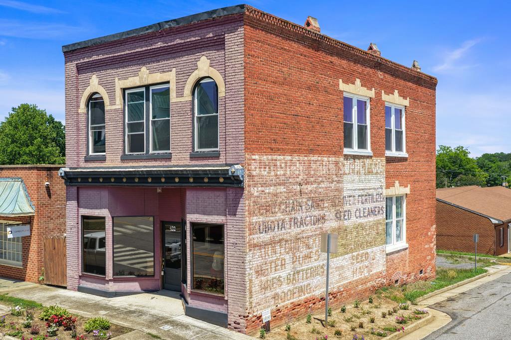432 Washington Street