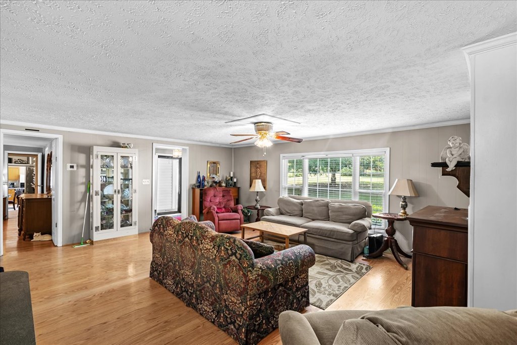 430-450 Owl Cove