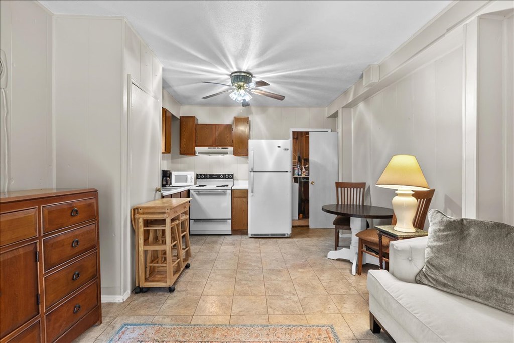 430-450 Owl Cove