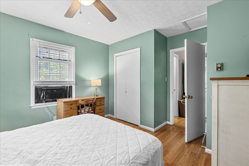 430-450 Owl Cove
