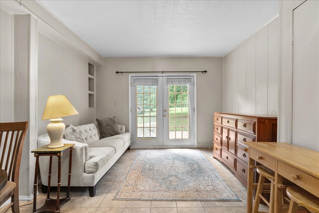 430-450 Owl Cove