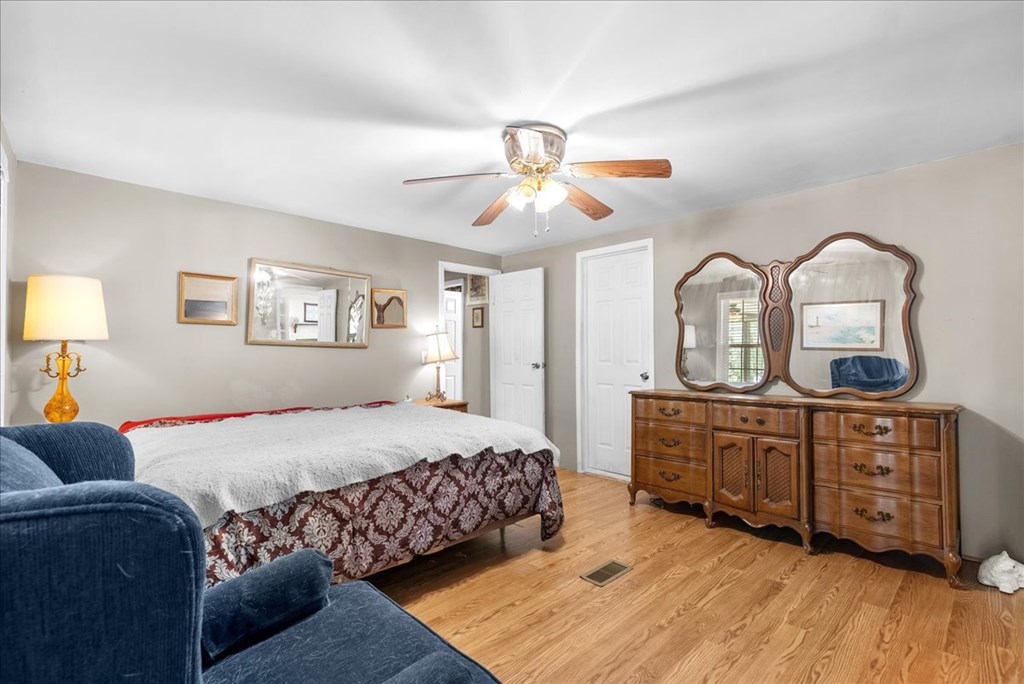 430-450 Owl Cove