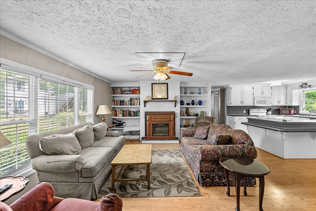 430-450 Owl Cove