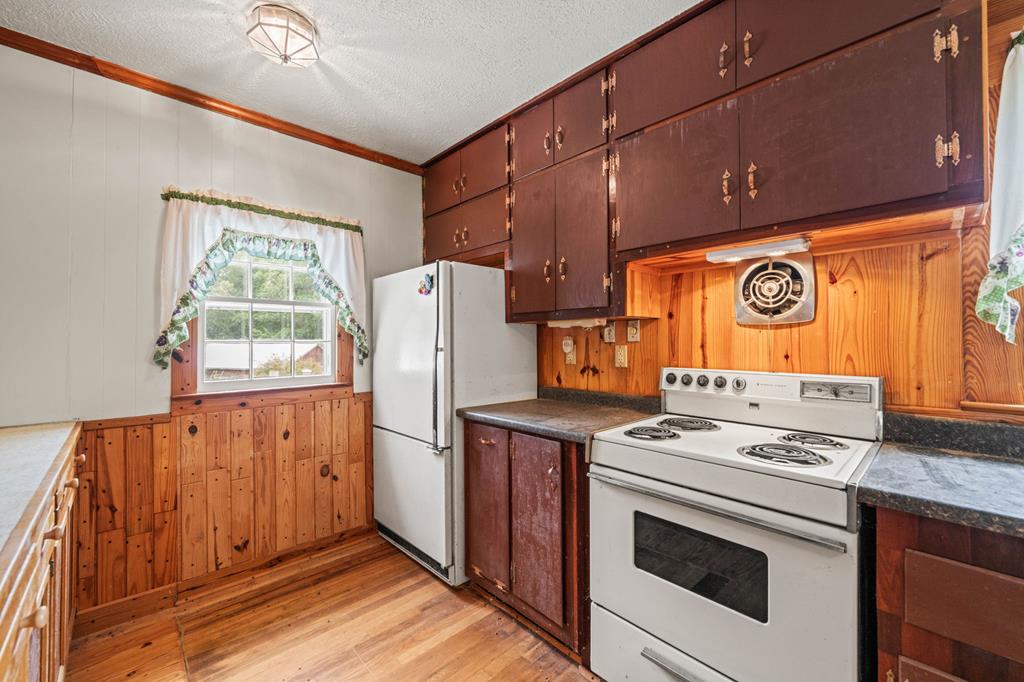 2317 Highway 58 West