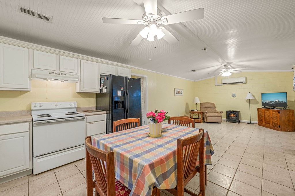 480 Fruit Hill Road