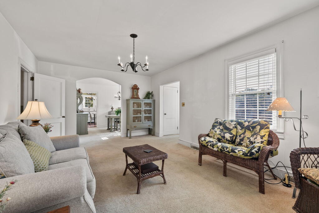 118 Shiney Rock Road