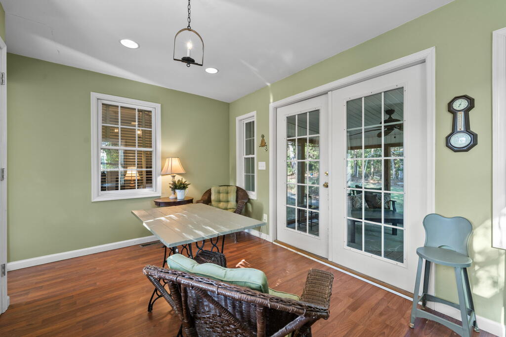 118 Shiney Rock Road