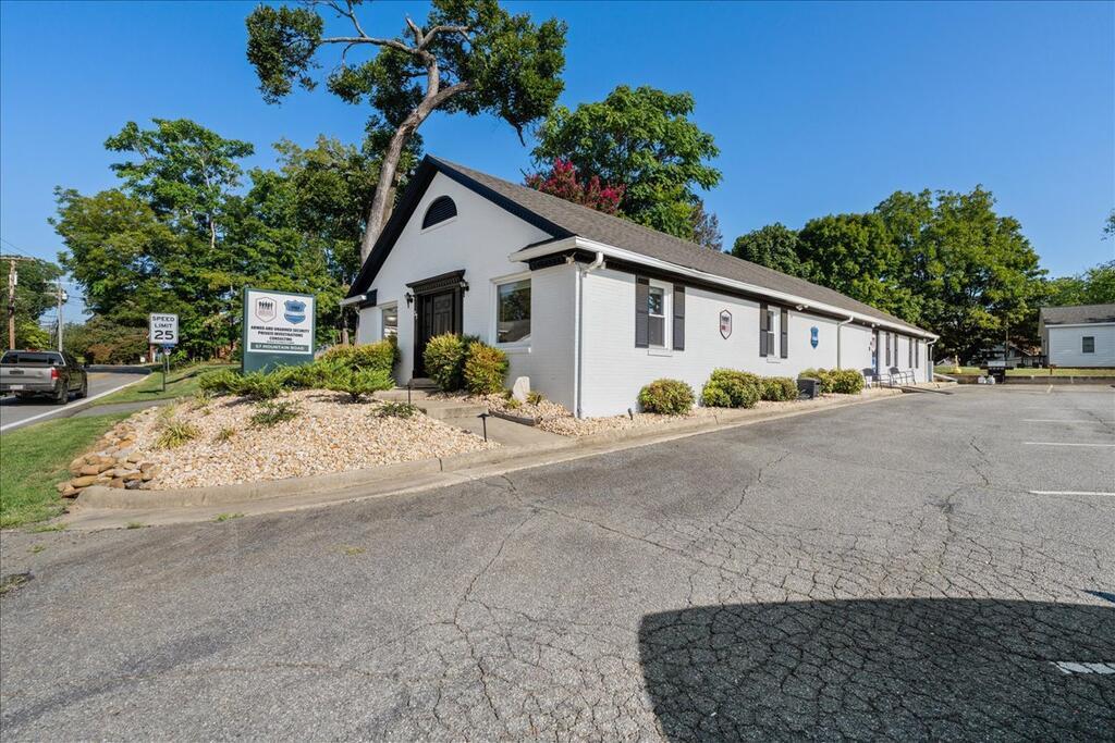 57 Mountain Road
