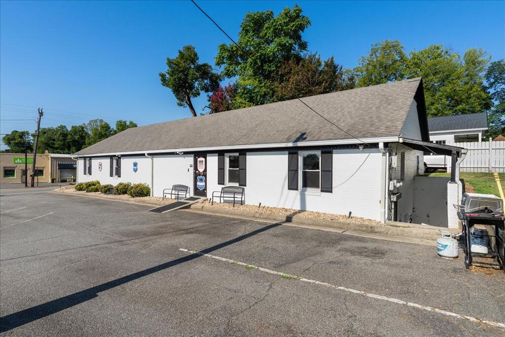 57 Mountain Road