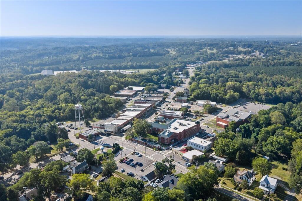 57 Mountain Road