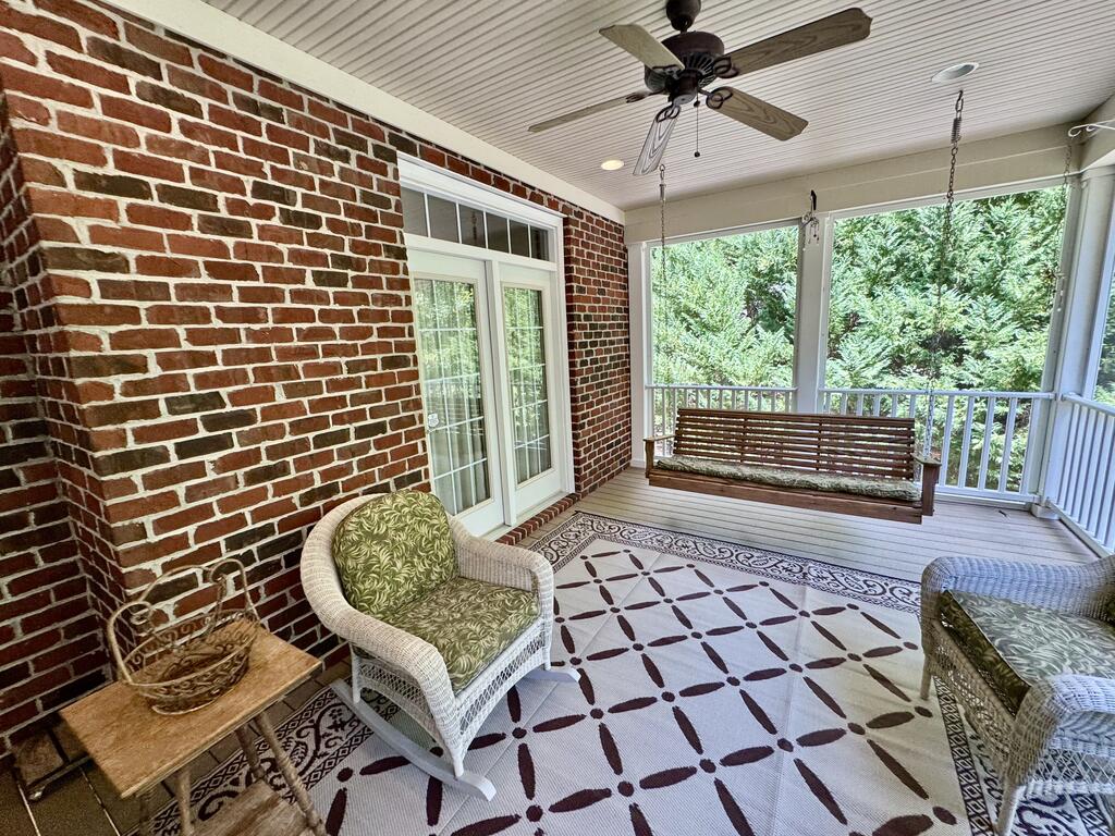 207 Sir Peyton Drive