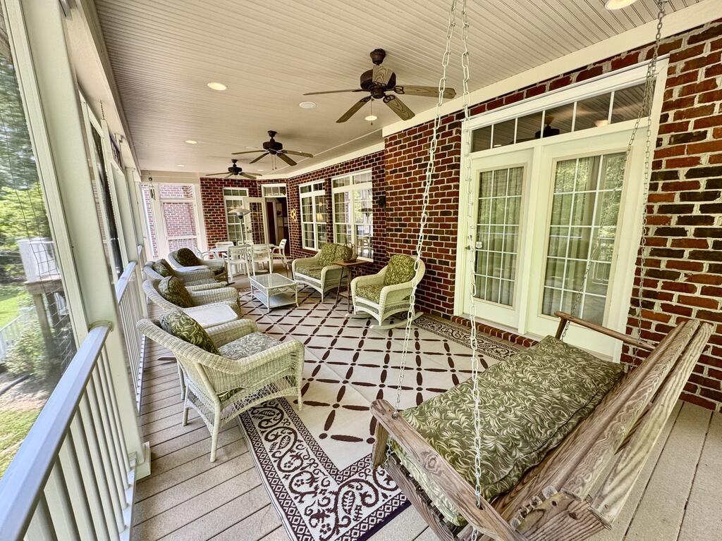 207 Sir Peyton Drive