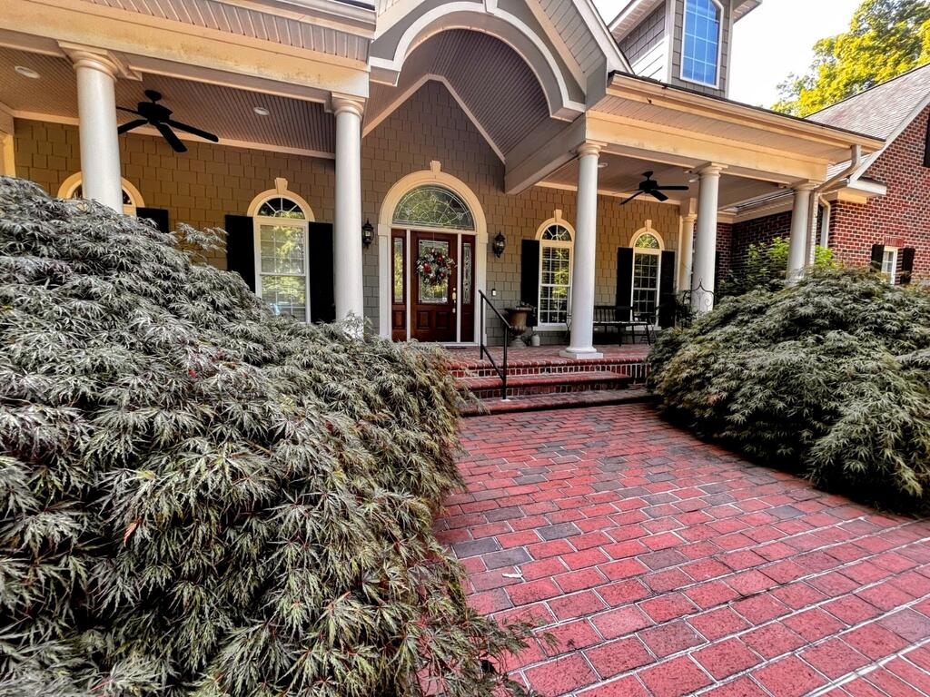 207 Sir Peyton Drive