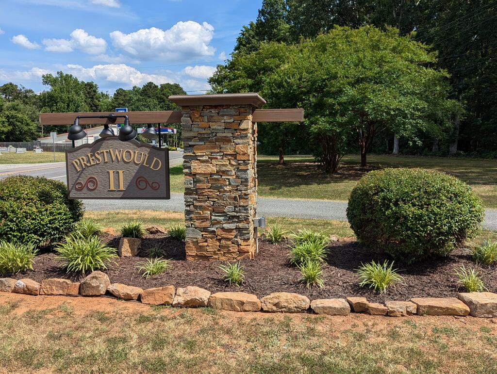 207 Sir Peyton Drive