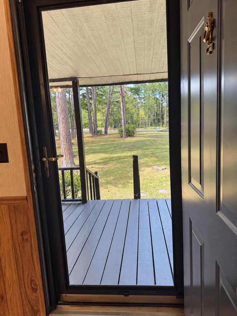 34 Lakeside Drive