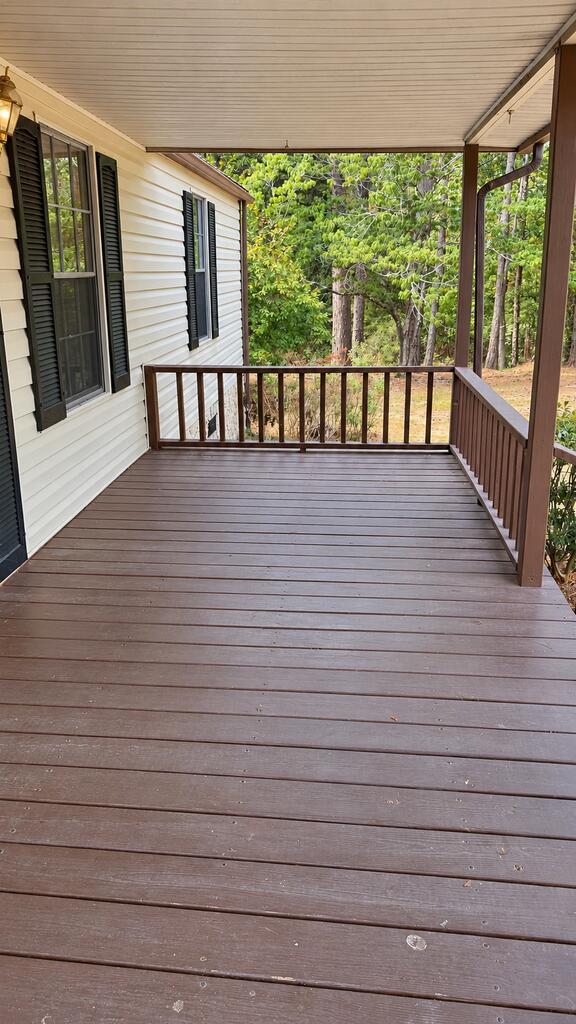 34 Lakeside Drive
