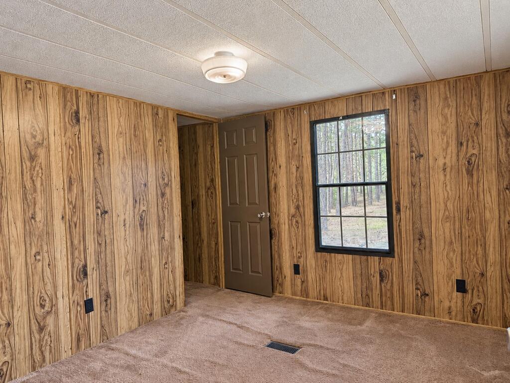 34 Lakeside Drive
