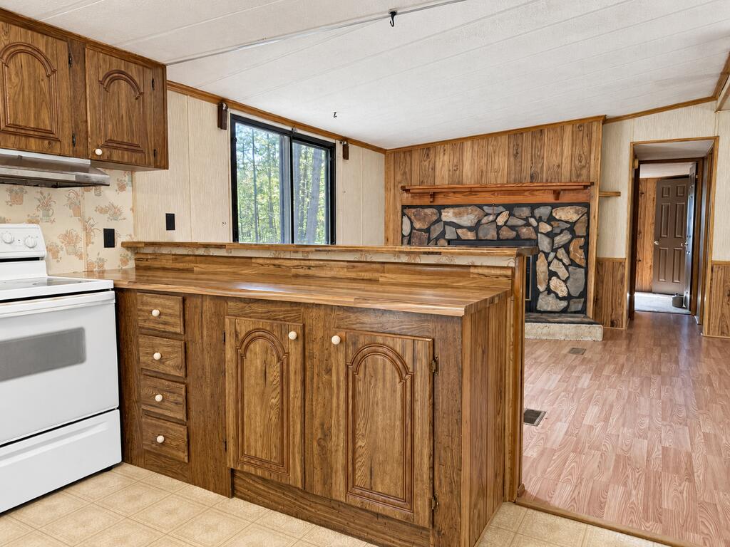 34 Lakeside Drive