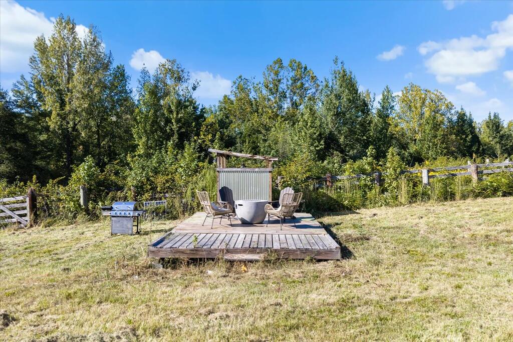 1195 Hundley Road