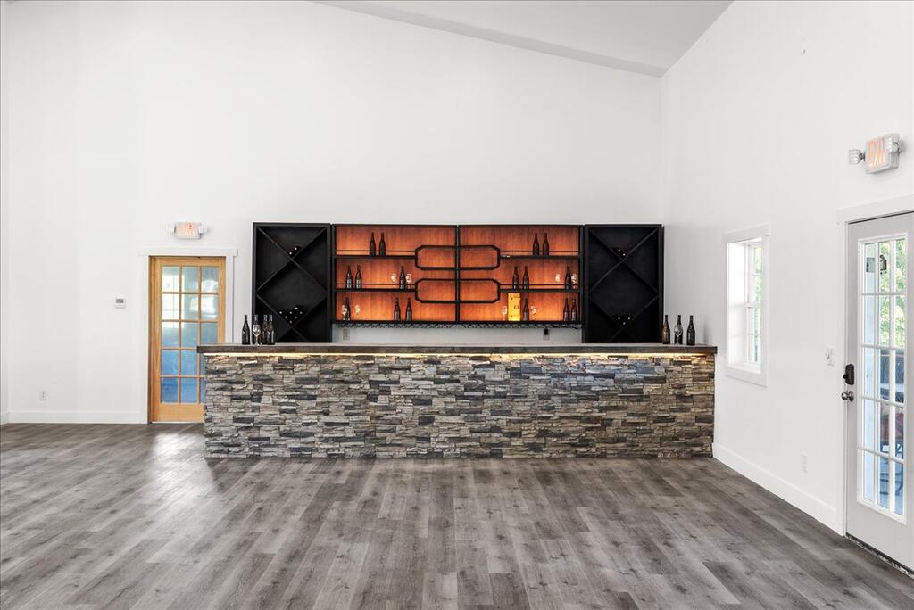1195 Hundley Road