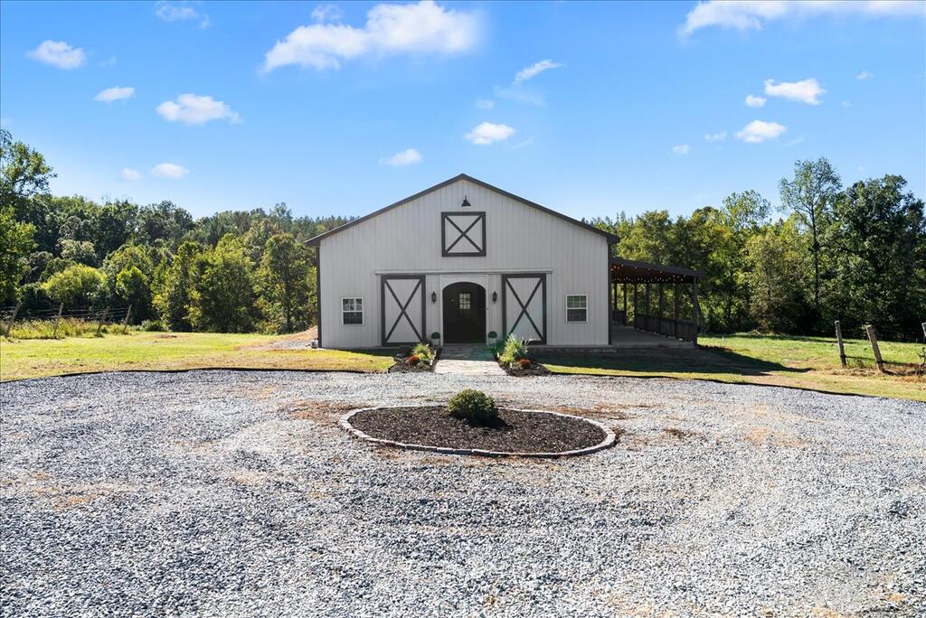 1195 Hundley Road