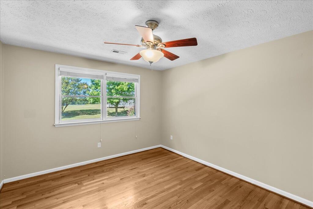 1016 Fox Den Trail