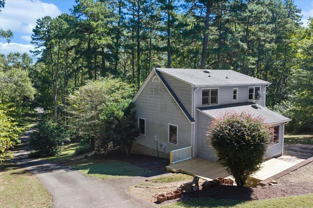 1016 Fox Den Trail