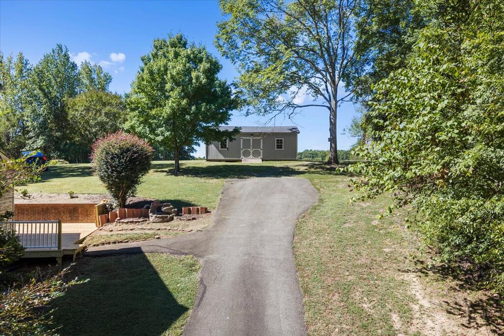 1016 Fox Den Trail