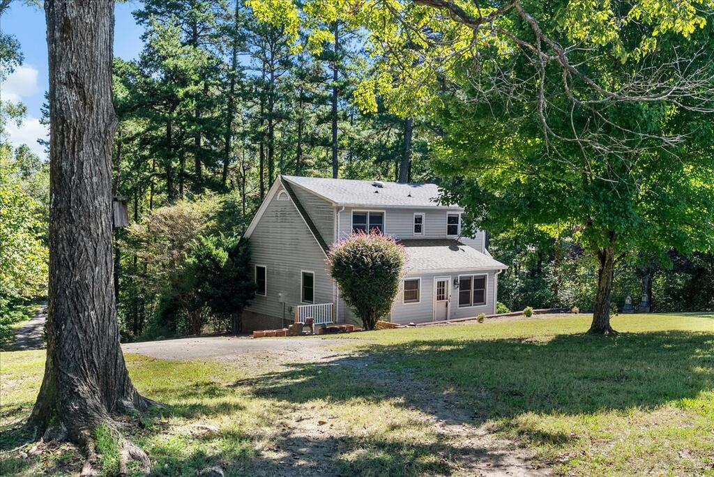 1016 Fox Den Trail