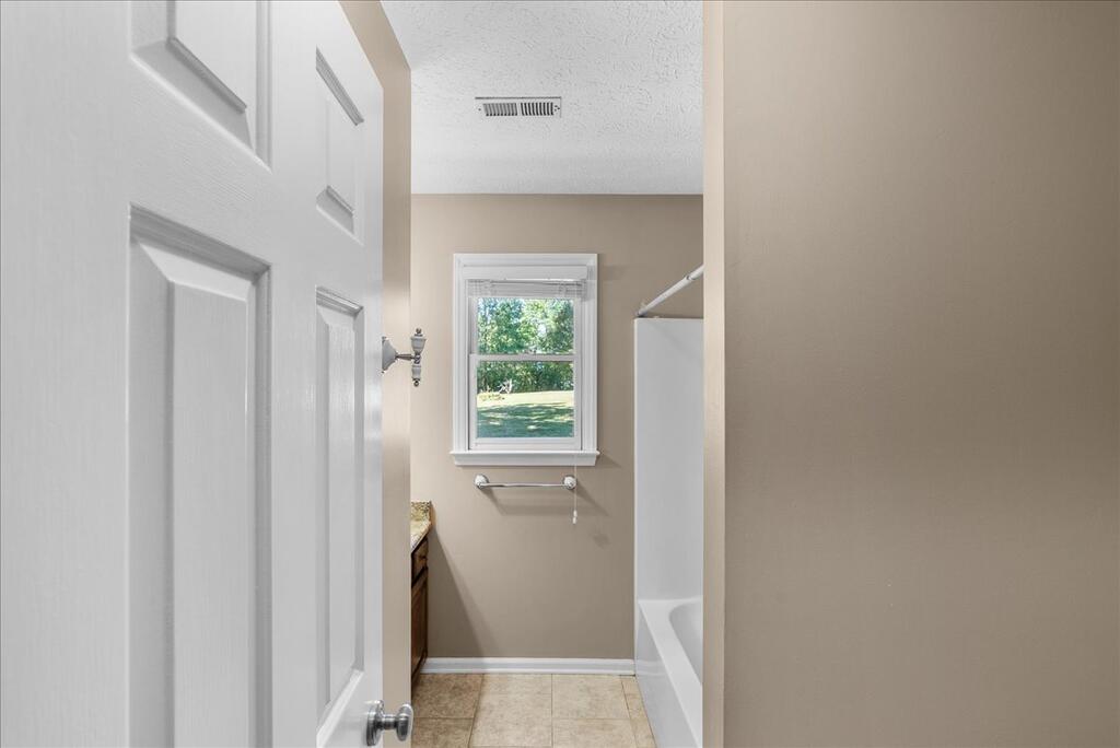 1016 Fox Den Trail