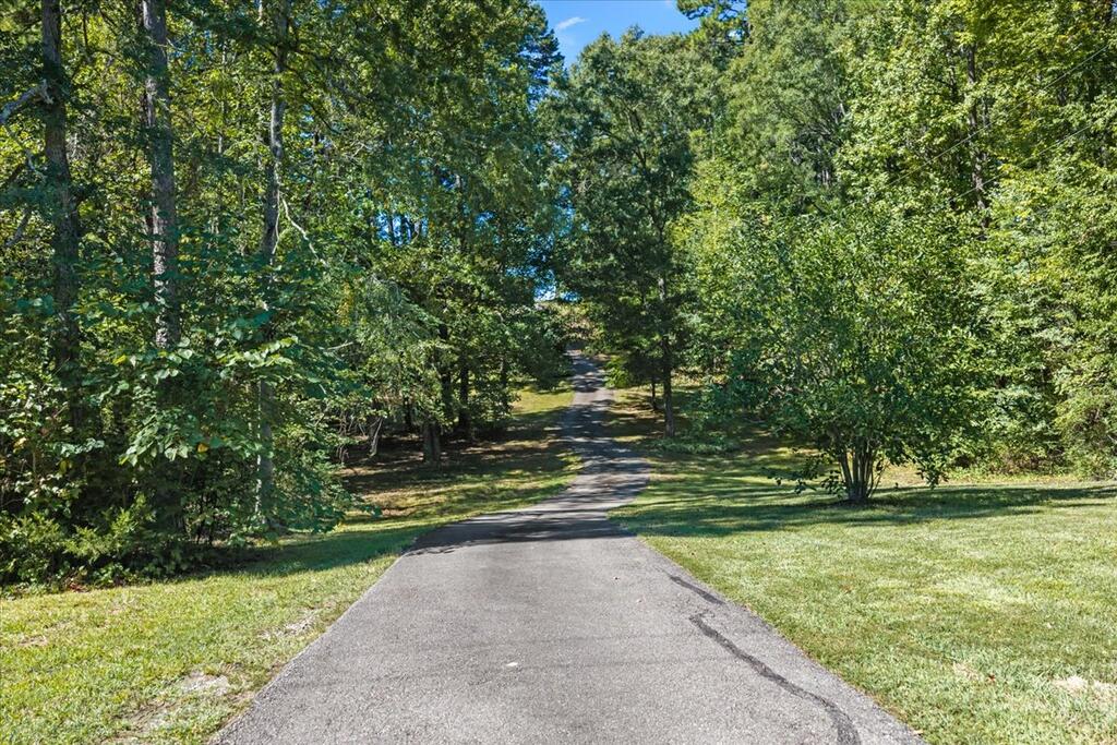 1016 Fox Den Trail