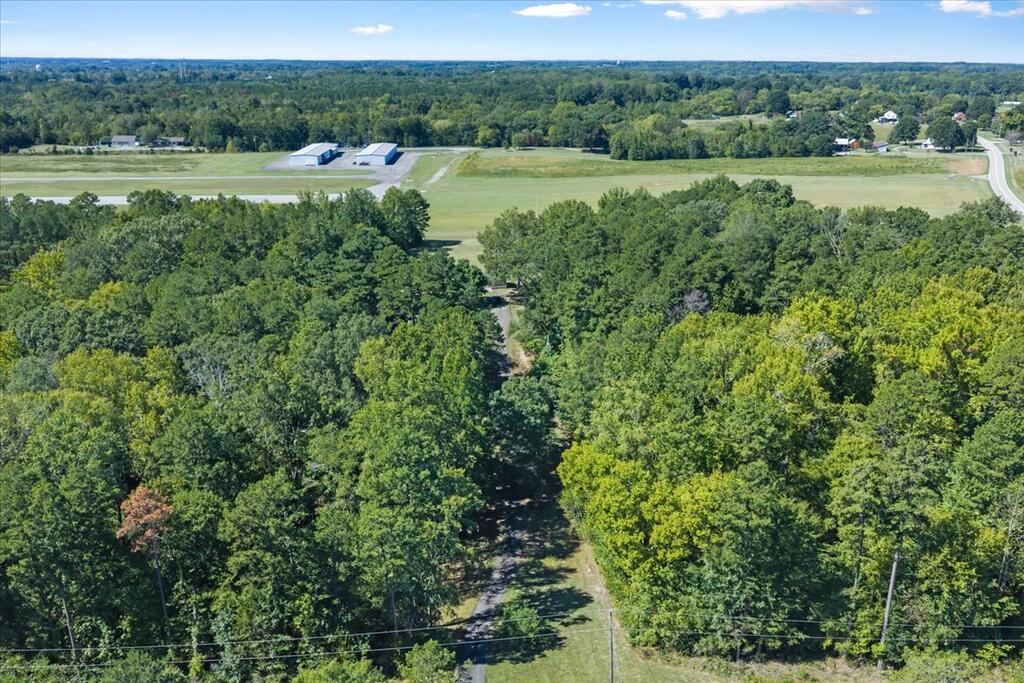 1016 Fox Den Trail