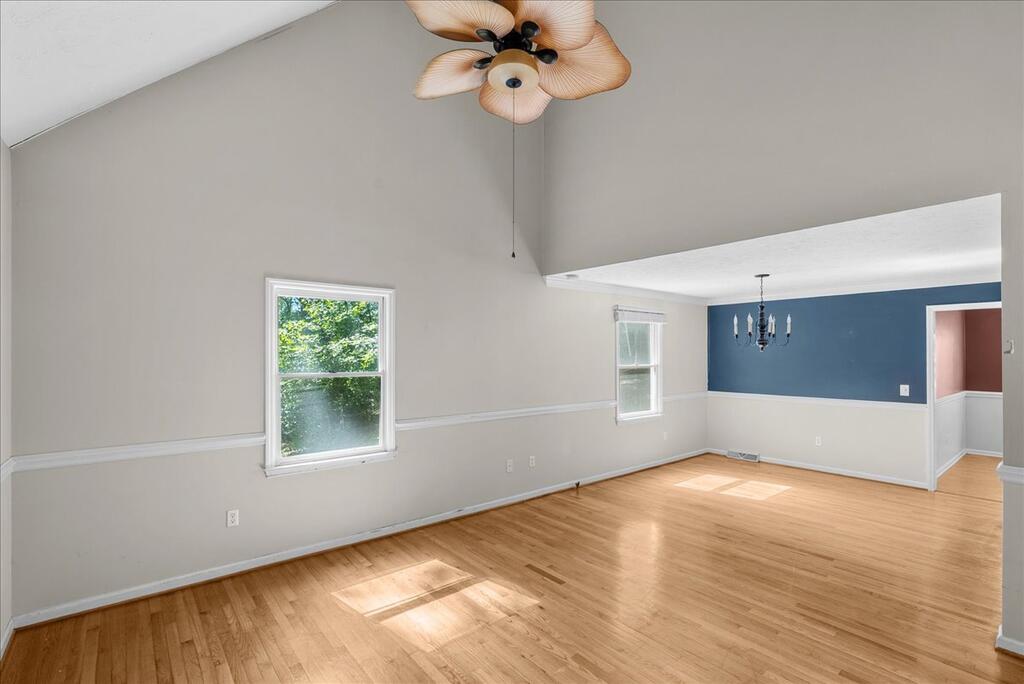1016 Fox Den Trail