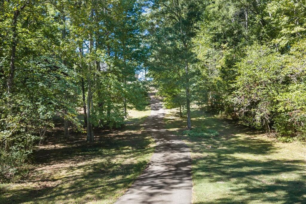 1016 Fox Den Trail