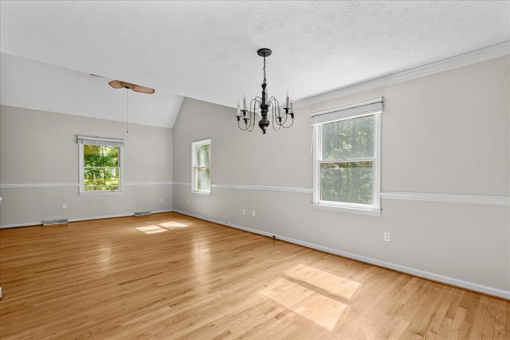 1016 Fox Den Trail