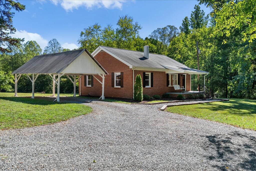 3071 East Hyco Road