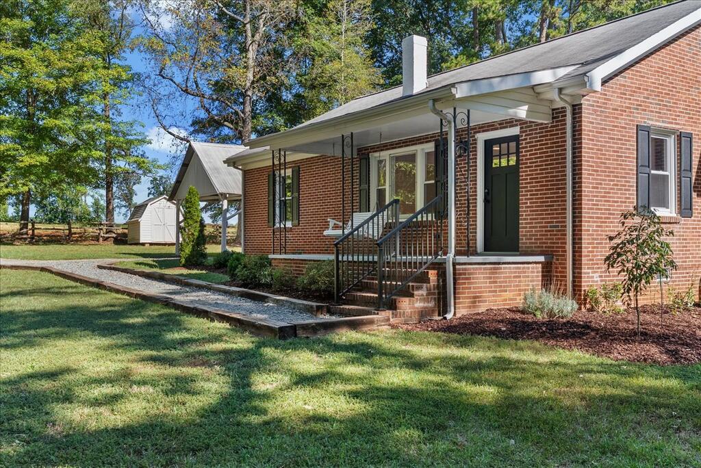 3071 East Hyco Road