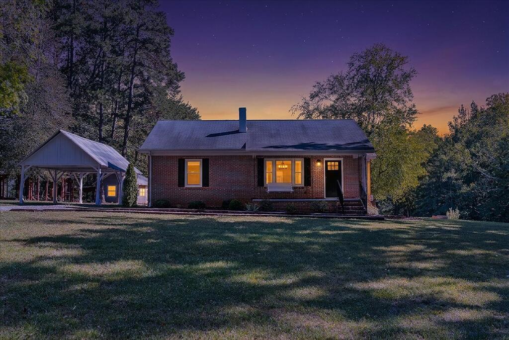 3071 East Hyco Road