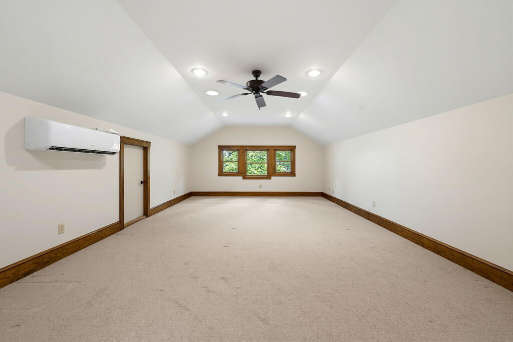 189 Peck Drive
