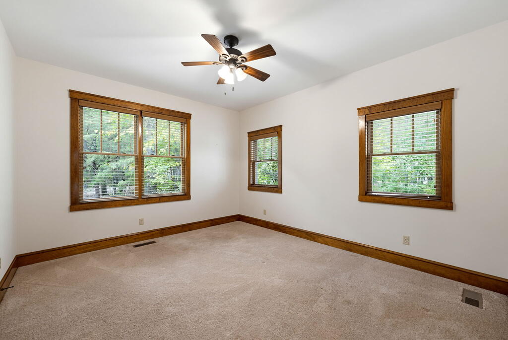 189 Peck Drive