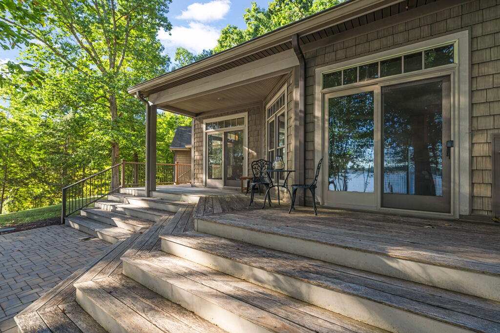 189 Peck Drive